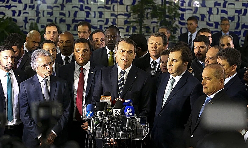 Podfast 197: Conseguirá Bolsonaro refazer suas pontes?